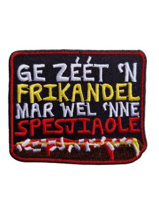 Strijkembleem Ge Zee n Frikandel 7,5x 6,5cm.