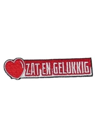 Strijkembleem ZAT EN GELUKKIG (9x2cm.)